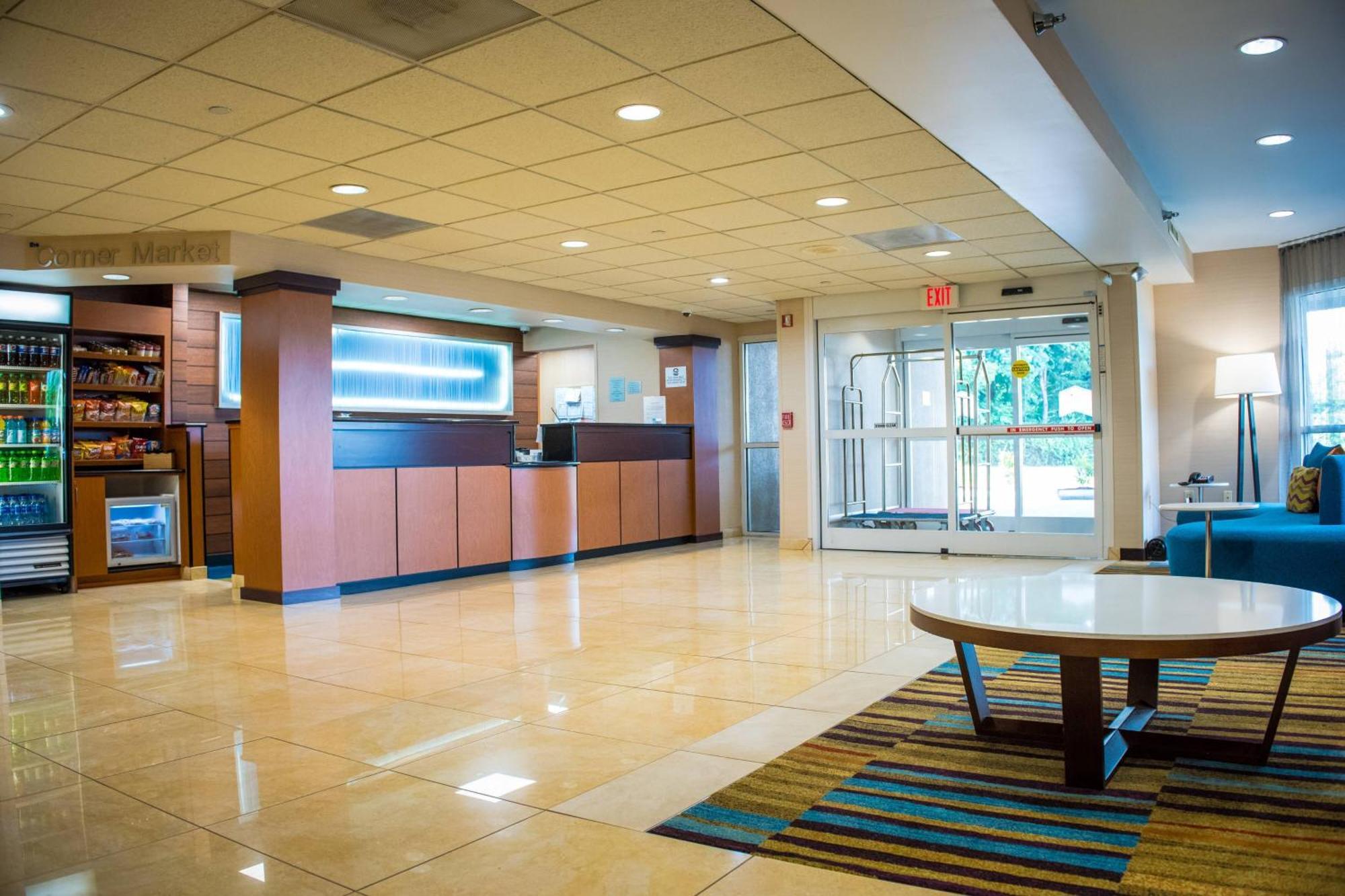 Fairfield Inn & Suites By Marriott Knoxville/East Интериор снимка